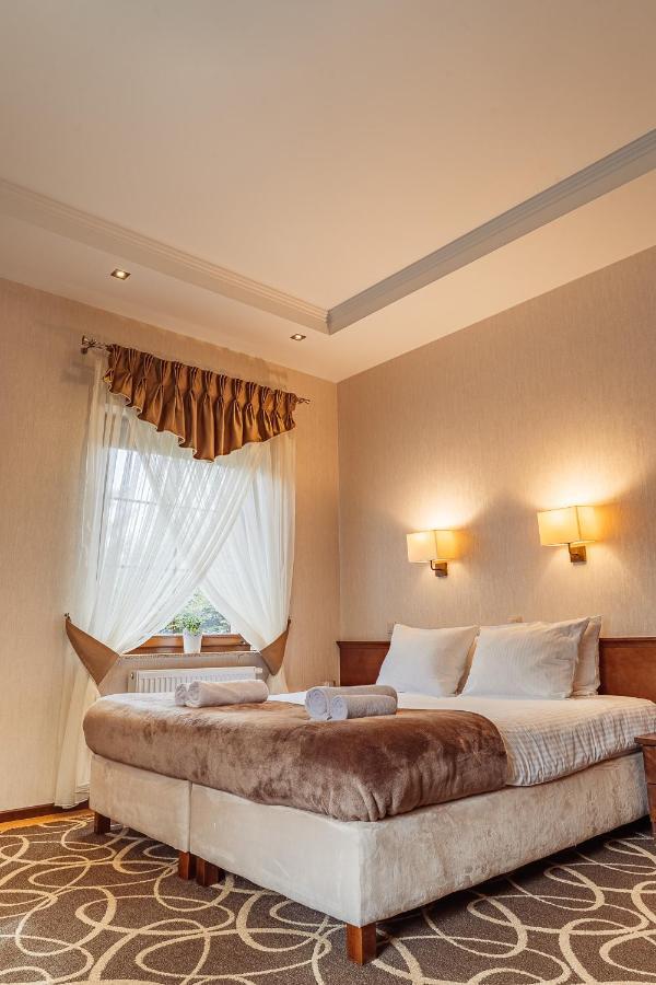 Hotel Dwor Choiny Kazimierówka Εξωτερικό φωτογραφία