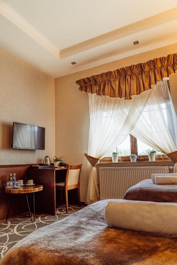 Hotel Dwor Choiny Kazimierówka Εξωτερικό φωτογραφία