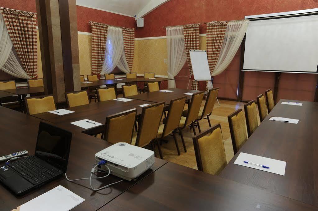 Hotel Dwor Choiny Kazimierówka Εξωτερικό φωτογραφία
