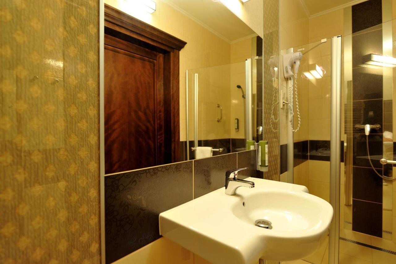 Hotel Dwor Choiny Kazimierówka Εξωτερικό φωτογραφία
