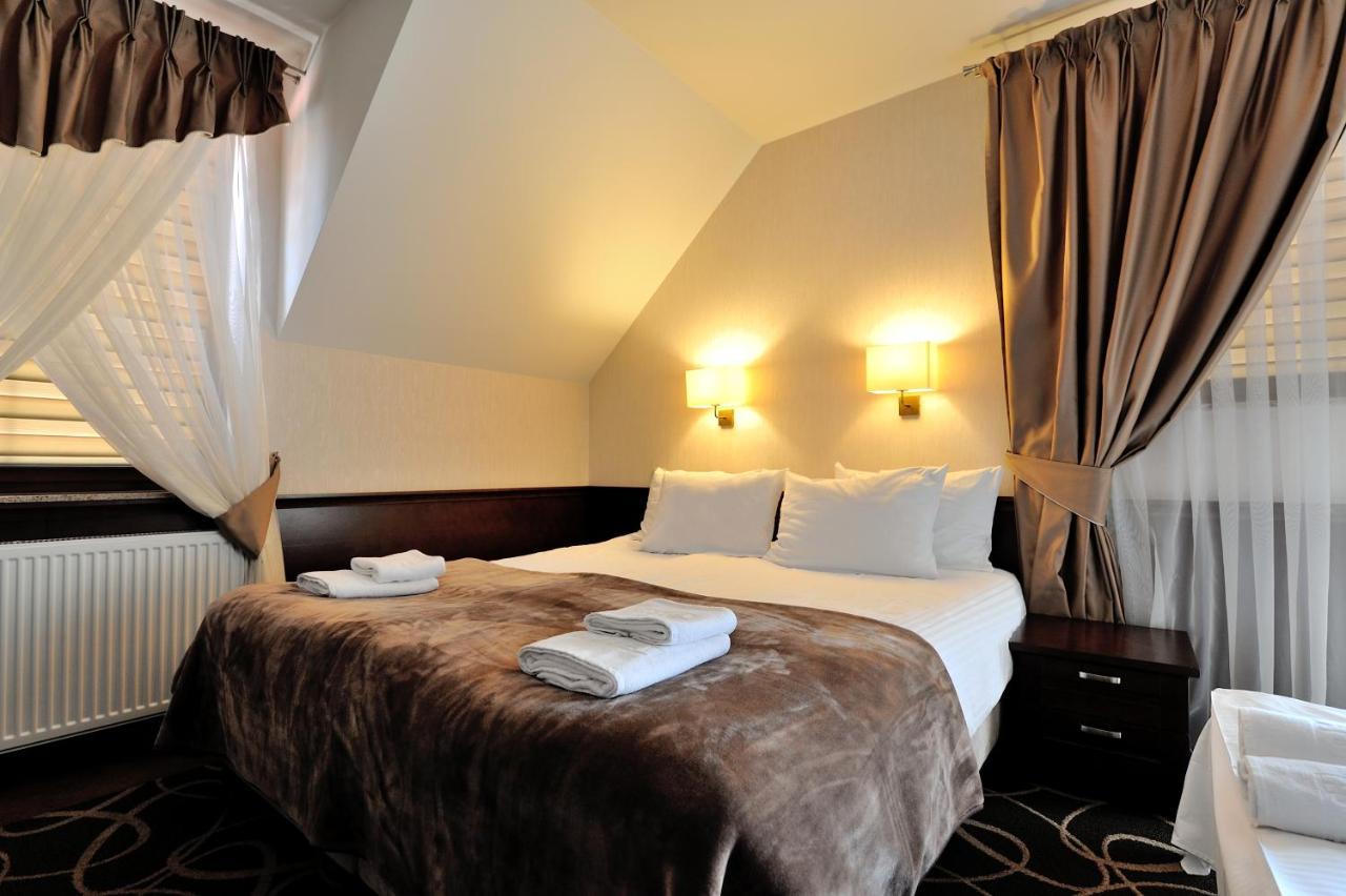 Hotel Dwor Choiny Kazimierówka Εξωτερικό φωτογραφία