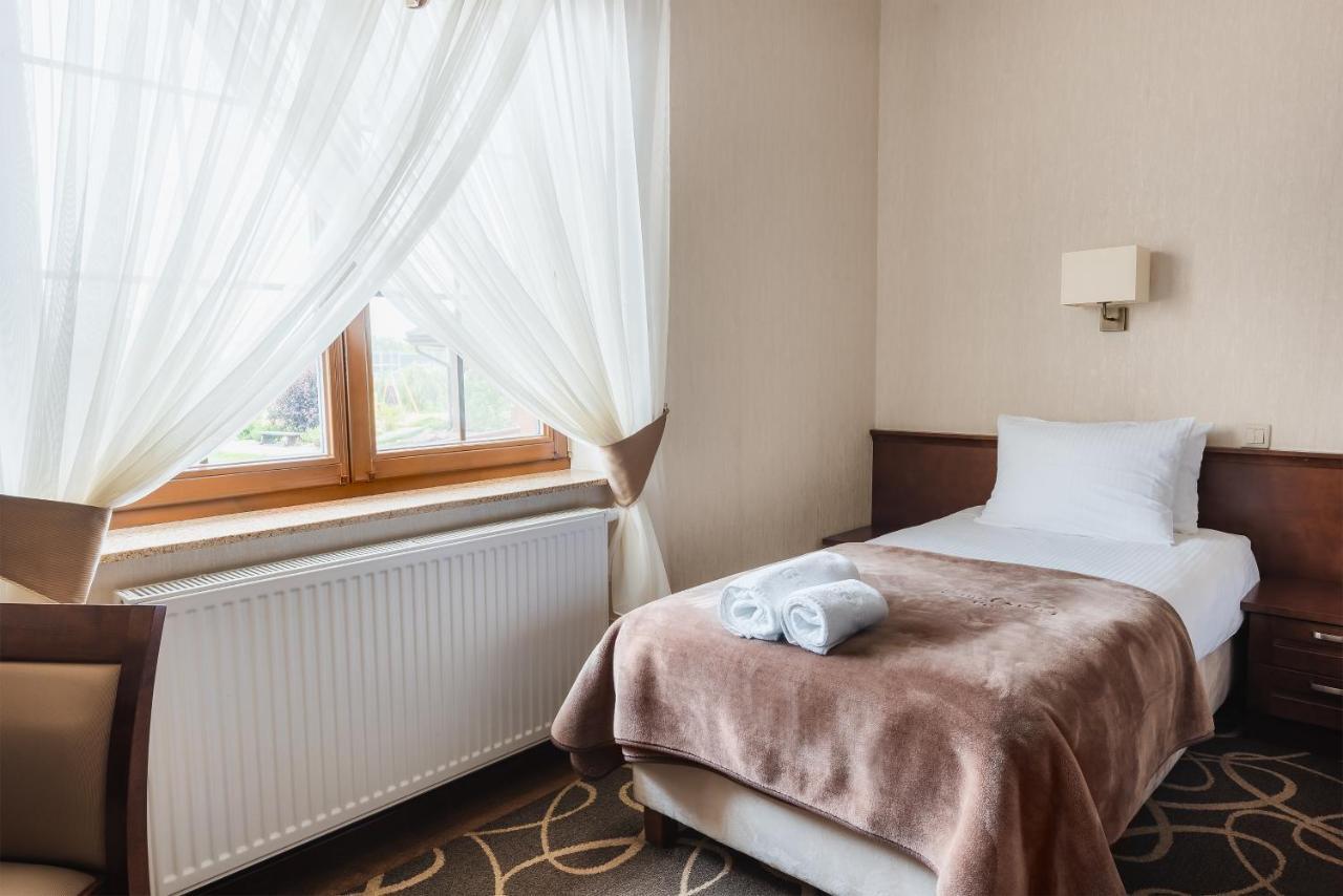 Hotel Dwor Choiny Kazimierówka Εξωτερικό φωτογραφία